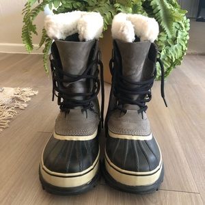 Sorel Caribou Women’s Snow Boots, Size 7.5